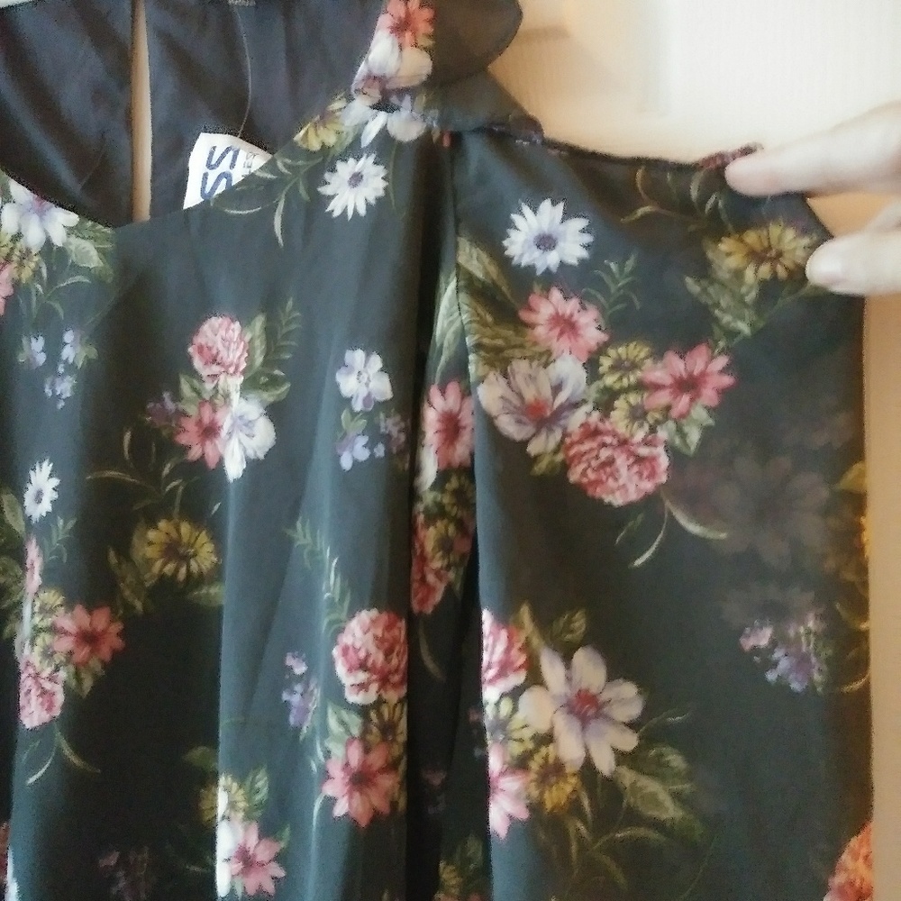 Pretty cold shoulder blouse
